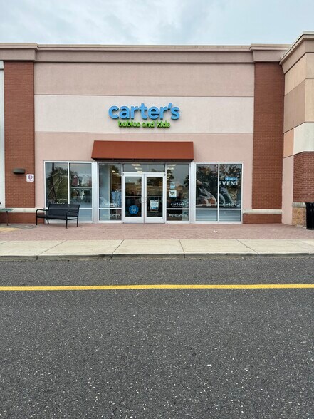 More Photos Of 2000 Clements Bridge Rd, Deptford Unknown For Lease