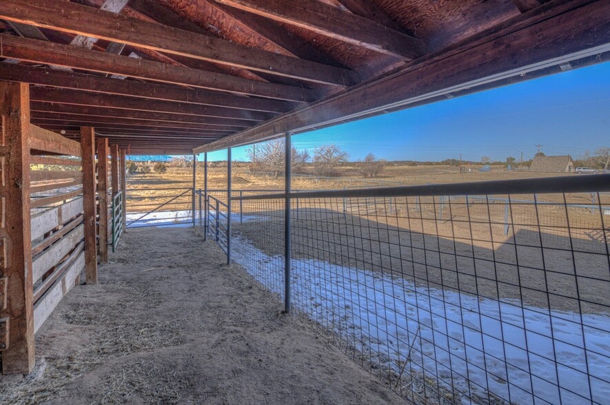 More Photos Of 22540 Us Highway 160, Walsenburg Veterinarian Kennel For Sale