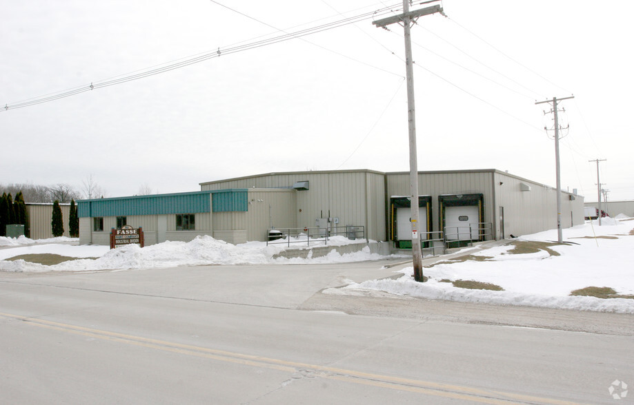 Primary Photo Of 851 Forest Ave, Sheboygan Falls Warehouse For Lease