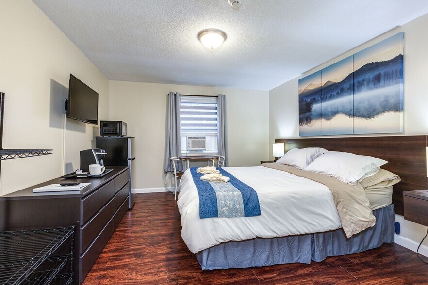 More Photos Of 275 Jenness Pond Rd, Northwood Hotel For Sale