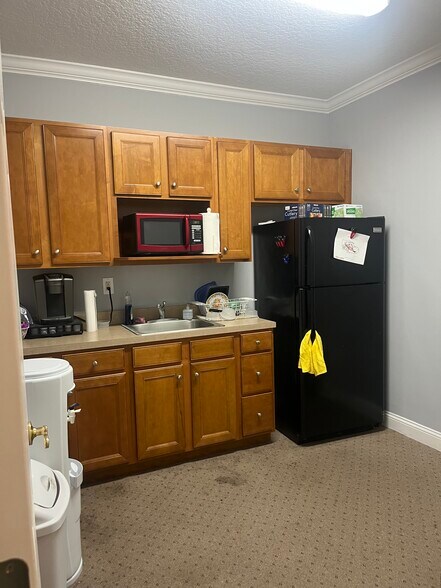 More Photos Of 7855 Argyle Forest Blvd, Jacksonville Office For Lease