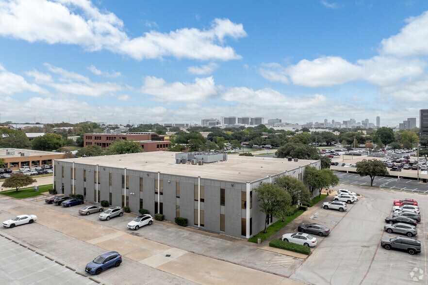 More Photos Of 8267 Elmbrook Dr, Dallas Office For Lease