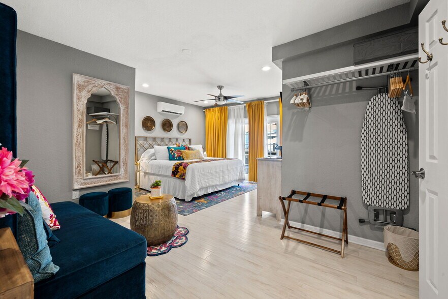 More Photos Of 2801 7th Ave N, Saint Petersburg Hospitality For Sale
