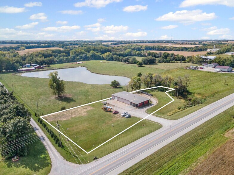 Primary Photo Of 3160 W Arrow St, Marshall Flex For Sale