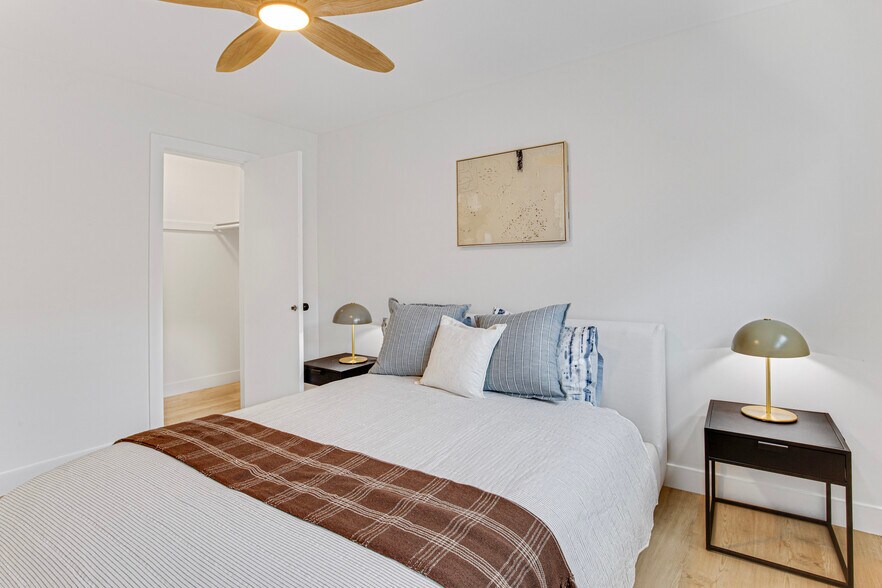 More Photos Of 18506 Kingsdale Ave, Redondo Beach Apartments For Sale