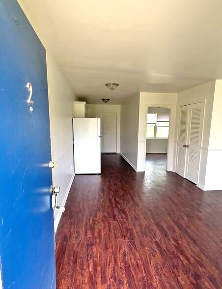 More Photos Of 969 Forest Ave, Forest Park Apartments For Sale