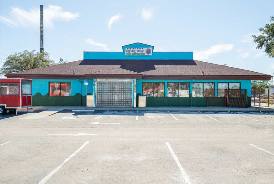 More Photos Of 2455 State Road 16, Saint Augustine Restaurant For Sale