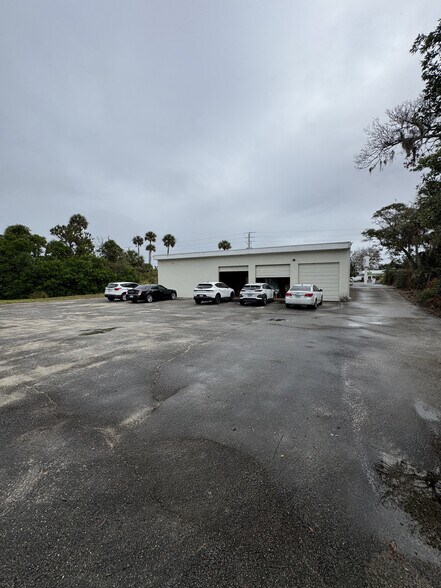 More Photos Of 328 N Ridgewood Ave, Edgewater Office Residential For Sale