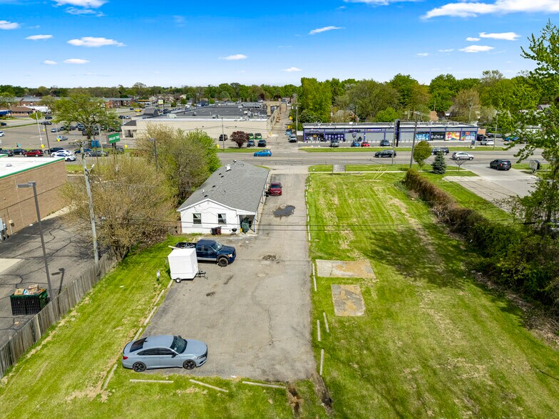 More Photos Of 228 Inkster Rd, Inkster Apartments For Sale