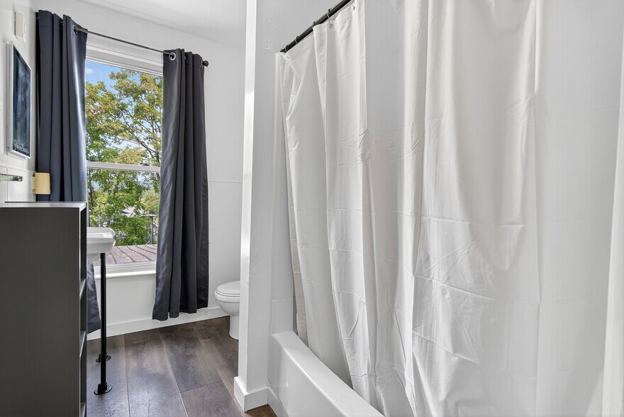 More Photos Of 310 Pleasant St, Ithaca Apartments For Sale