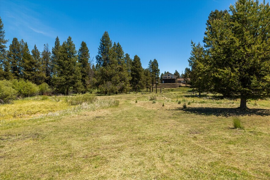 More Photos Of 53345 Riverview Dr, La Pine Multifamily For Sale