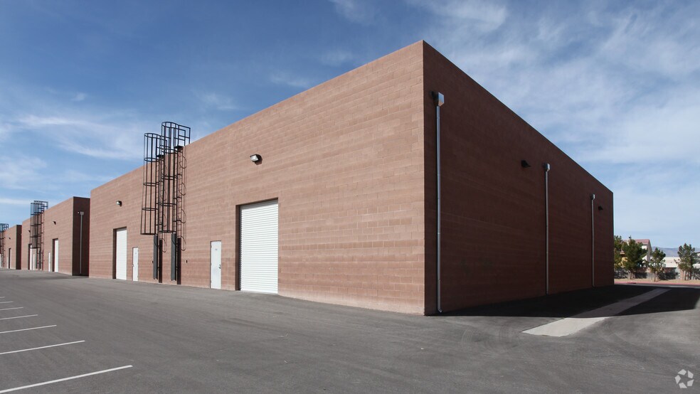 More Photos Of 2769 N Lamb Blvd, Las Vegas Warehouse For Lease