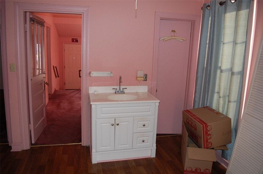 More Photos Of 426 Kings Hwy, Shreveport Office For Sale