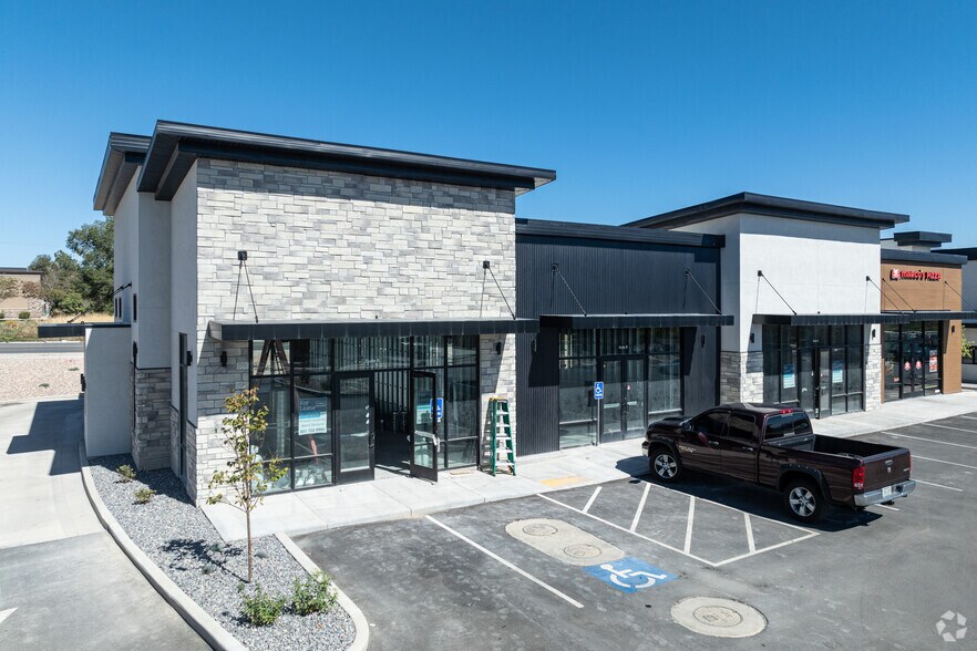 More Photos Of , Saratoga Springs General Retail For Sale