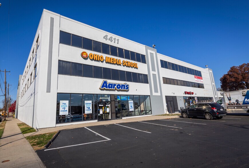 Primary Photo Of 4405-4411 Montgomery Rd, Norwood Office For Lease