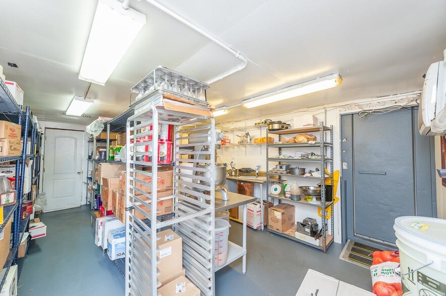 More Photos Of 1240 Overseas Hwy, Marathon Restaurant For Sale