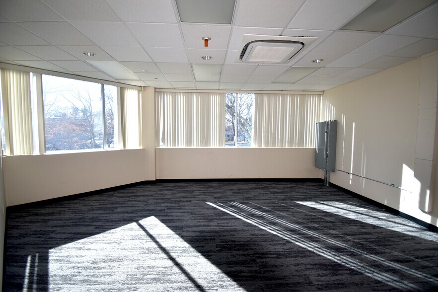 More Photos Of 23 Technology Dr, Setauket Medical For Lease