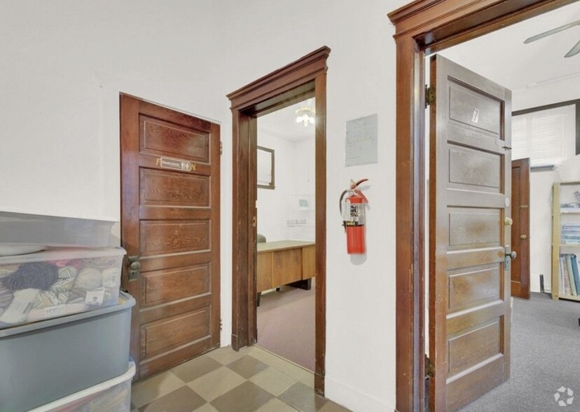 More Photos Of 618 4th St, Corning Office For Sale