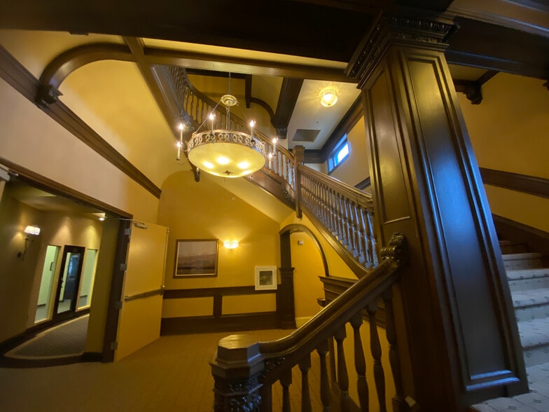 More Photos Of 108 N WASHINGTON St, Spokane Office For Lease