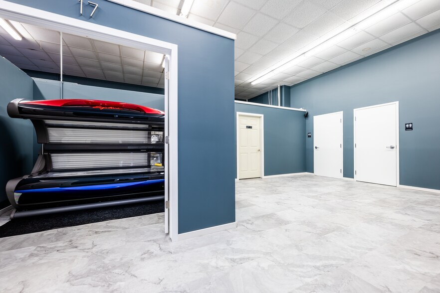 More Photos Of 410 N 2nd St, Niles General Retail For Sale