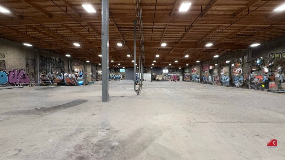 More Photos Of 6846 Lankershim Blvd, North Hollywood Warehouse For Lease