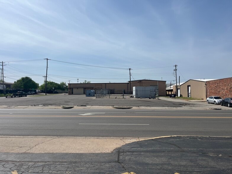 More Photos Of 3021 S High Ave, Oklahoma City Warehouse For Sale