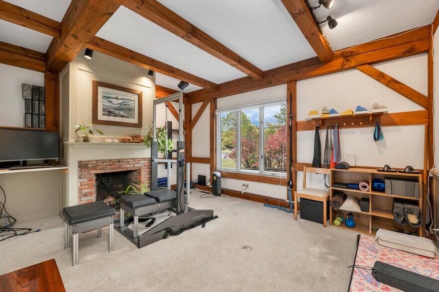 More Photos Of 68 Lyme Rd, Hanover Office Residential For Sale