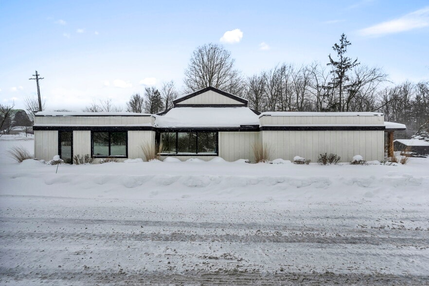 More Photos Of 1929 E Royalton Rd, Broadview Heights Office For Lease