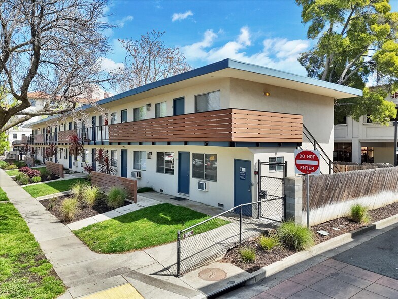 More Photos Of 2093 Mount Diablo St, Concord Apartments For Sale