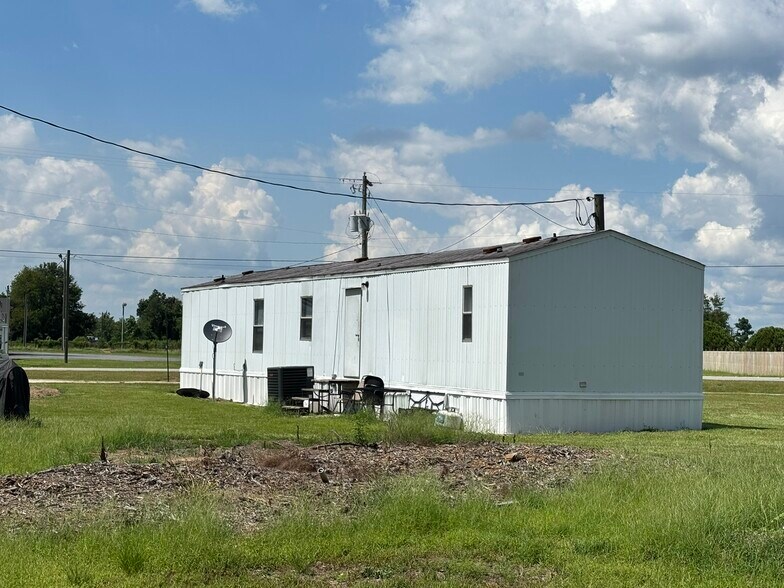 More Photos Of 7322 Highway 122 E, Ray City Manufactured Housing Mobile Home Park For Sale
