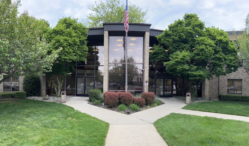 More Photos Of 55 N Gilbert St, Tinton Falls Medical For Lease