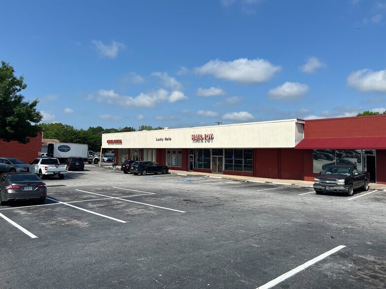 More Photos Of 17 Smith St, Fairburn Unknown For Lease