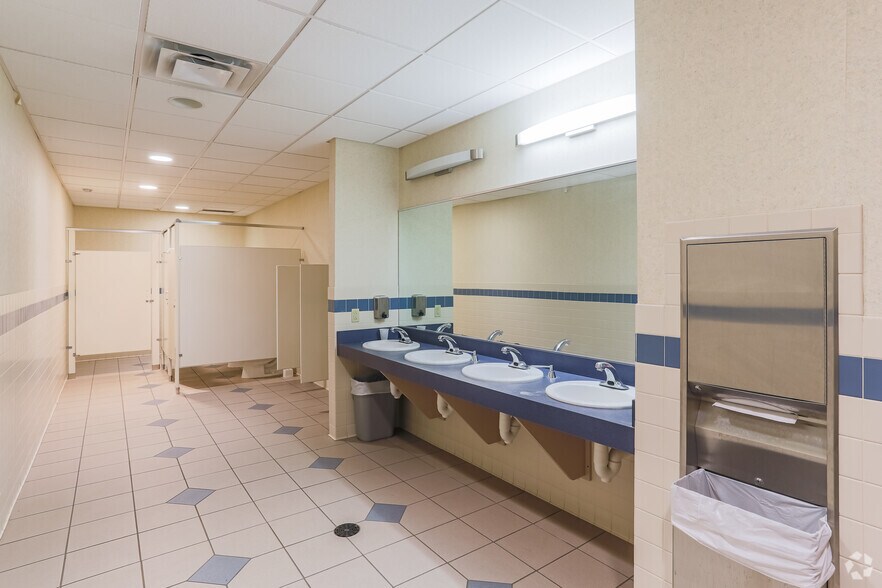 More Photos Of 1201 Banksville Rd, Pittsburgh Office For Sale