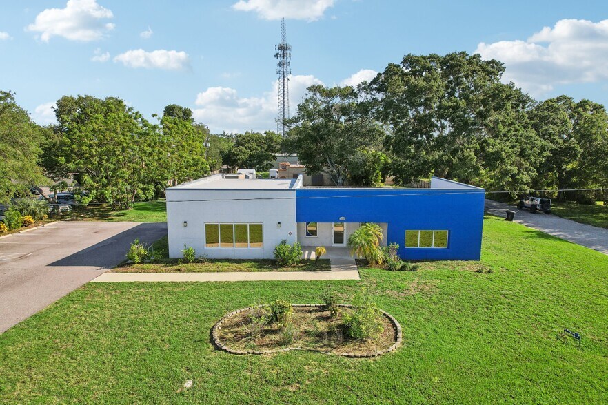 More Photos Of 3209 30th Ave S, Saint Petersburg Office For Lease
