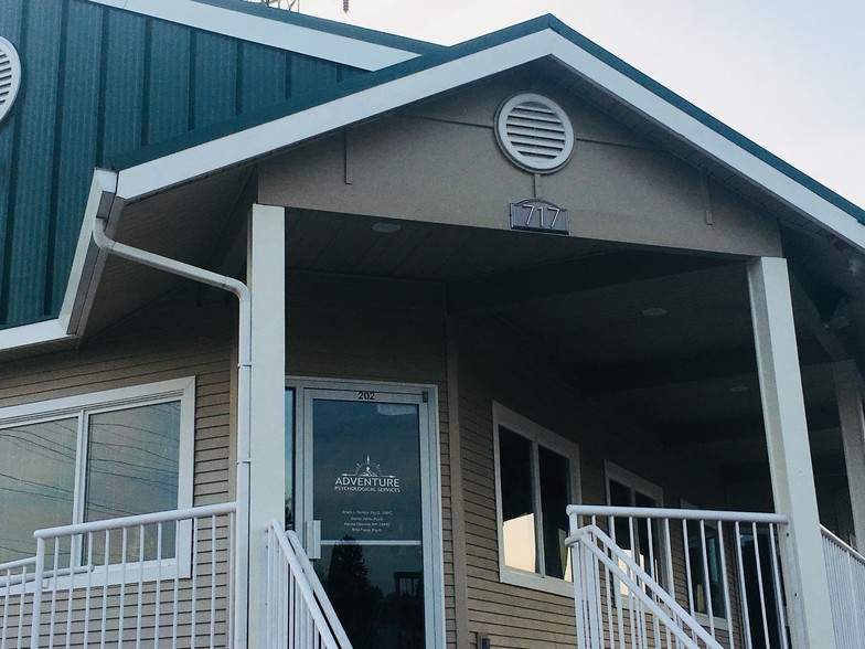 More Photos Of 717 NE 61st St, Vancouver Medical For Lease