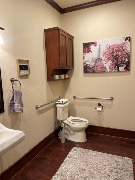 More Photos Of 8116 Spring Cypress Rd, Spring Office For Sale