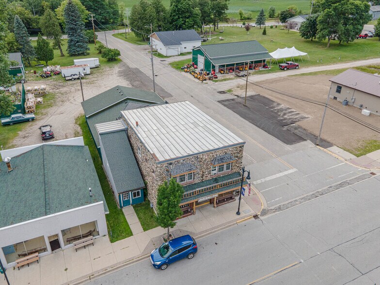 More Photos Of 300 S 2nd St, Lincoln General Retail For Sale