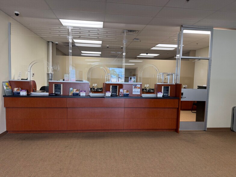 More Photos Of 4675 E Sr-44, Wildwood Freestanding For Lease