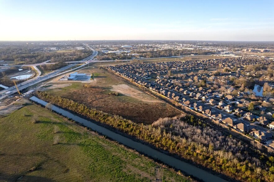More Photos Of I-10, Baton Rouge Land For Sale