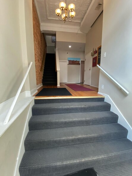 More Photos Of 43-47 N Sandusky St, Delaware Storefront Retail Office For Lease