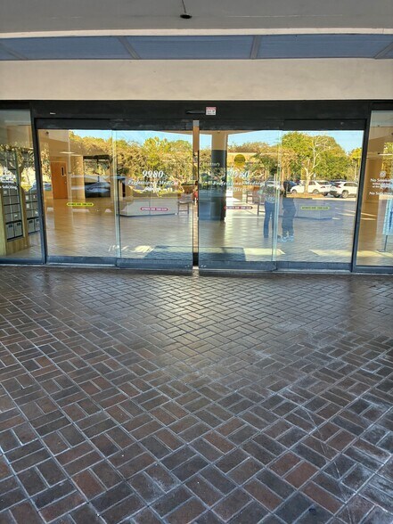 More Photos Of 9980 Central Park Blvd N, Boca Raton Medical For Lease