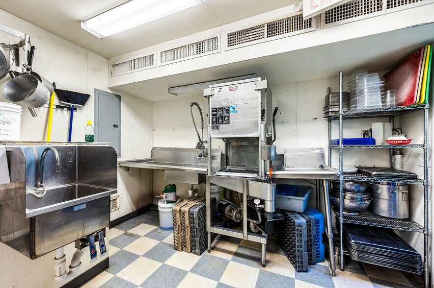 More Photos Of 4113 Main St, Fish Creek Storefront Retail Residential For Sale