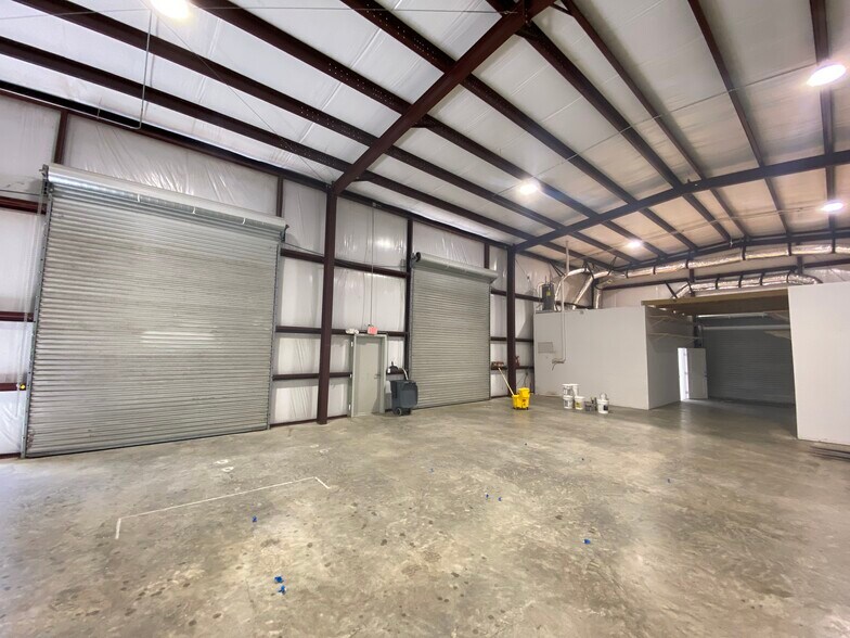 More Photos Of 2074 Phillip Dr, Covington Warehouse For Sale