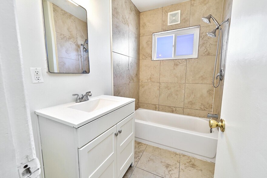 More Photos Of 1381 Burwood St, La Habra Apartments For Sale