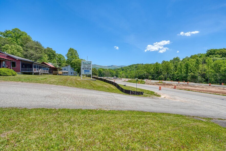 More Photos Of 23 & 60 Greenbriar Hwy, Blairsville Office For Sale