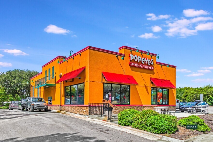 Primary Photo Of 7120 Knightdale Blvd, Knightdale Fast Food For Sale