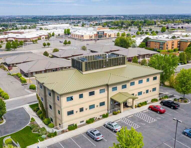 More Photos Of 1030 N Center Pky, Kennewick Loft Creative Space For Lease