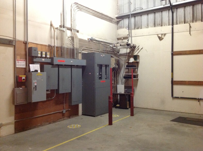 More Photos Of 469 Nehalem St, Clatskanie Warehouse For Lease