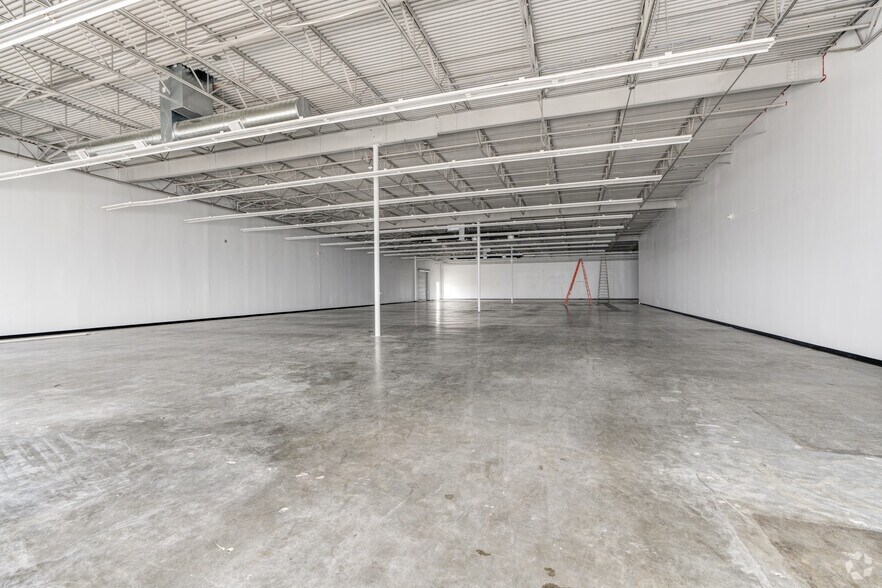 More Photos Of 11101 Fuqua St, Houston Unknown For Lease