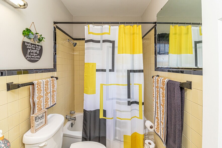 More Photos Of 1505 E Ash St, Goldsboro Office For Sale